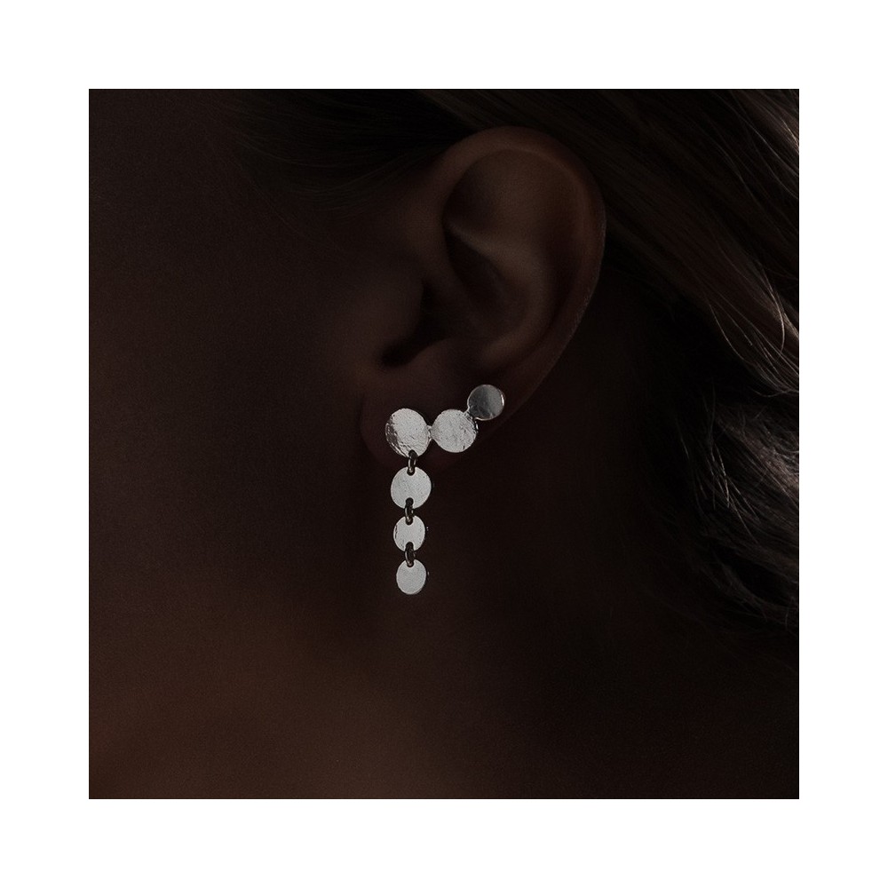 Barettes d'oreilles pour femme en argent 925 de la collection Aphaïa, fabrication artisanale à Yverdon