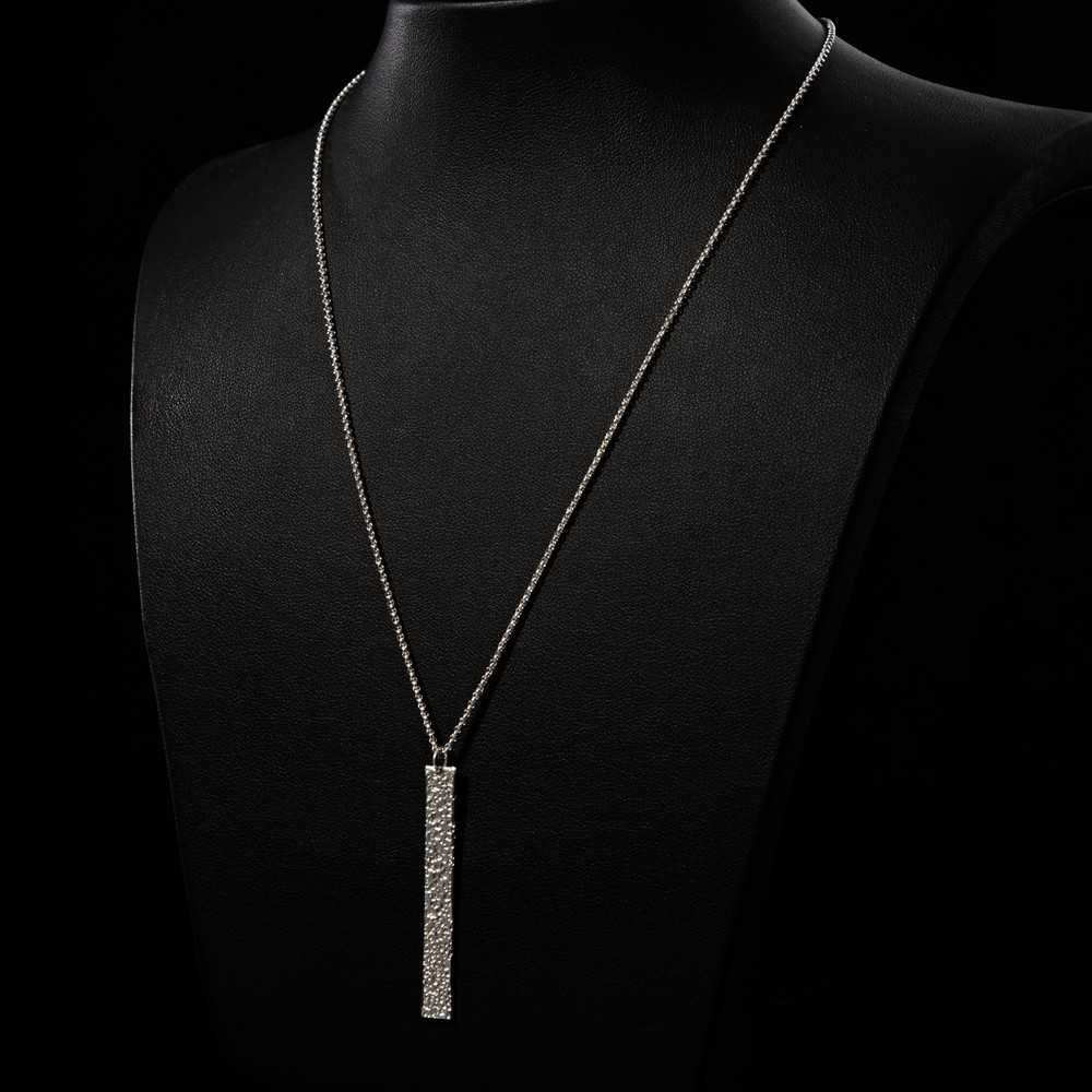 Collier minimaliste unisexe argent 925 martelé, collection Moon, fait main en Suisse par AM Bijoux