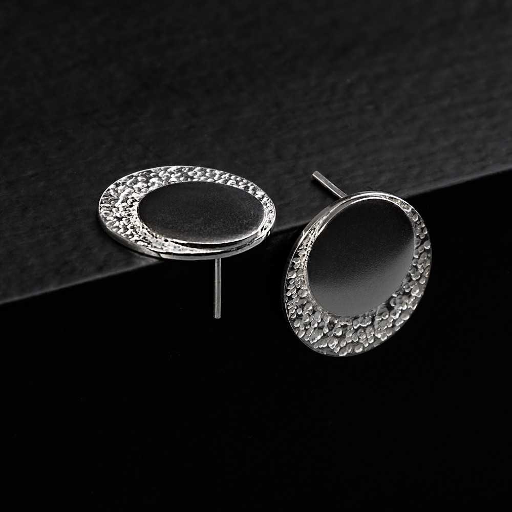 Grandes puces d'oreilles en argent 925 pour femme, collection Moon, bijou de créateur fait main en Suisse