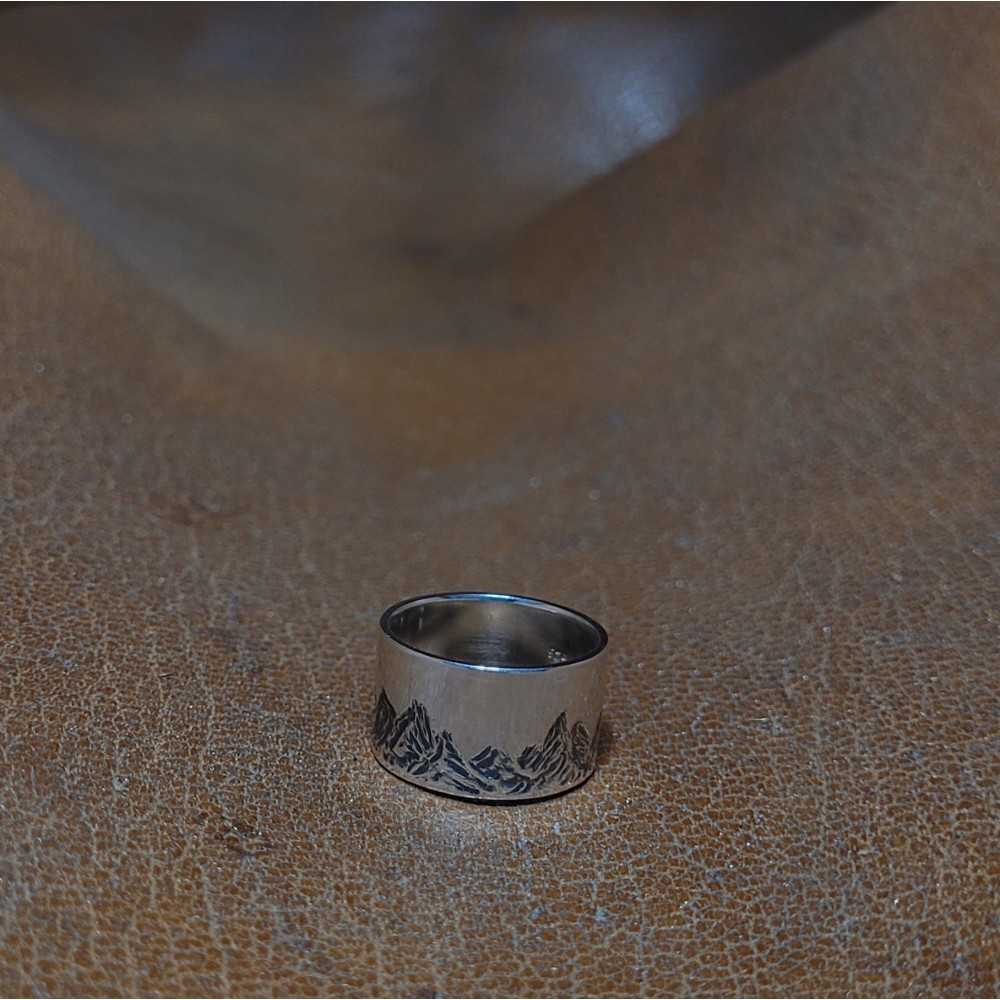 Bague montagne large unisexe en argent 925, création artisanale suisse, bijou unique