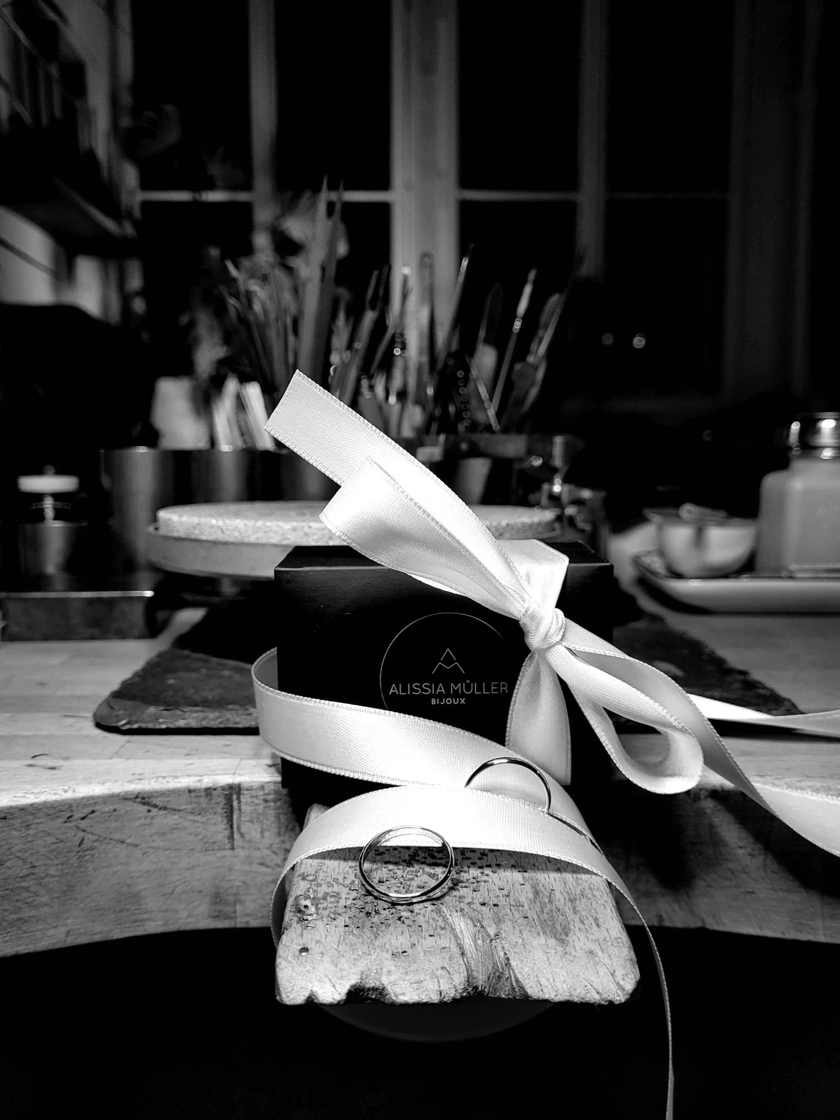 service-sur-mesure-à-propos-Alissia-Müller-Bijoux