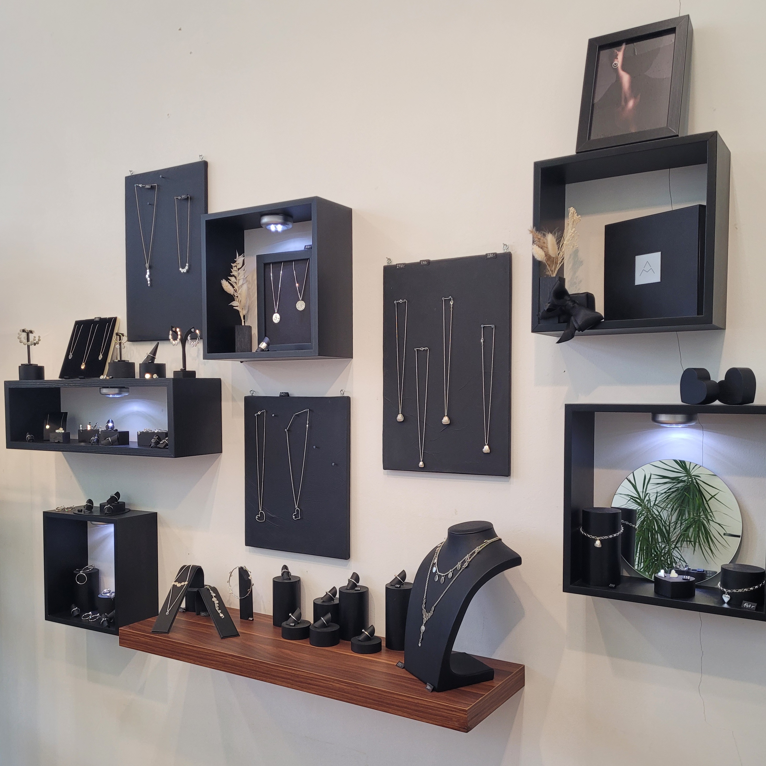 Le showroom showroom de l'atelier boutique Alissia Müller Bijoux